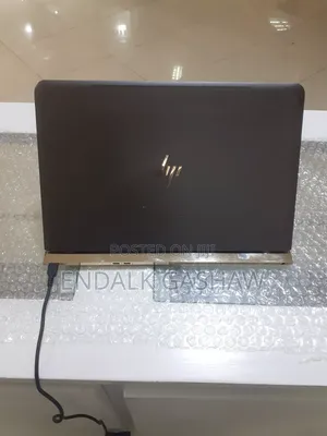 New Laptop HP Spectre 8GB Intel Core I7 SSD 256GB
