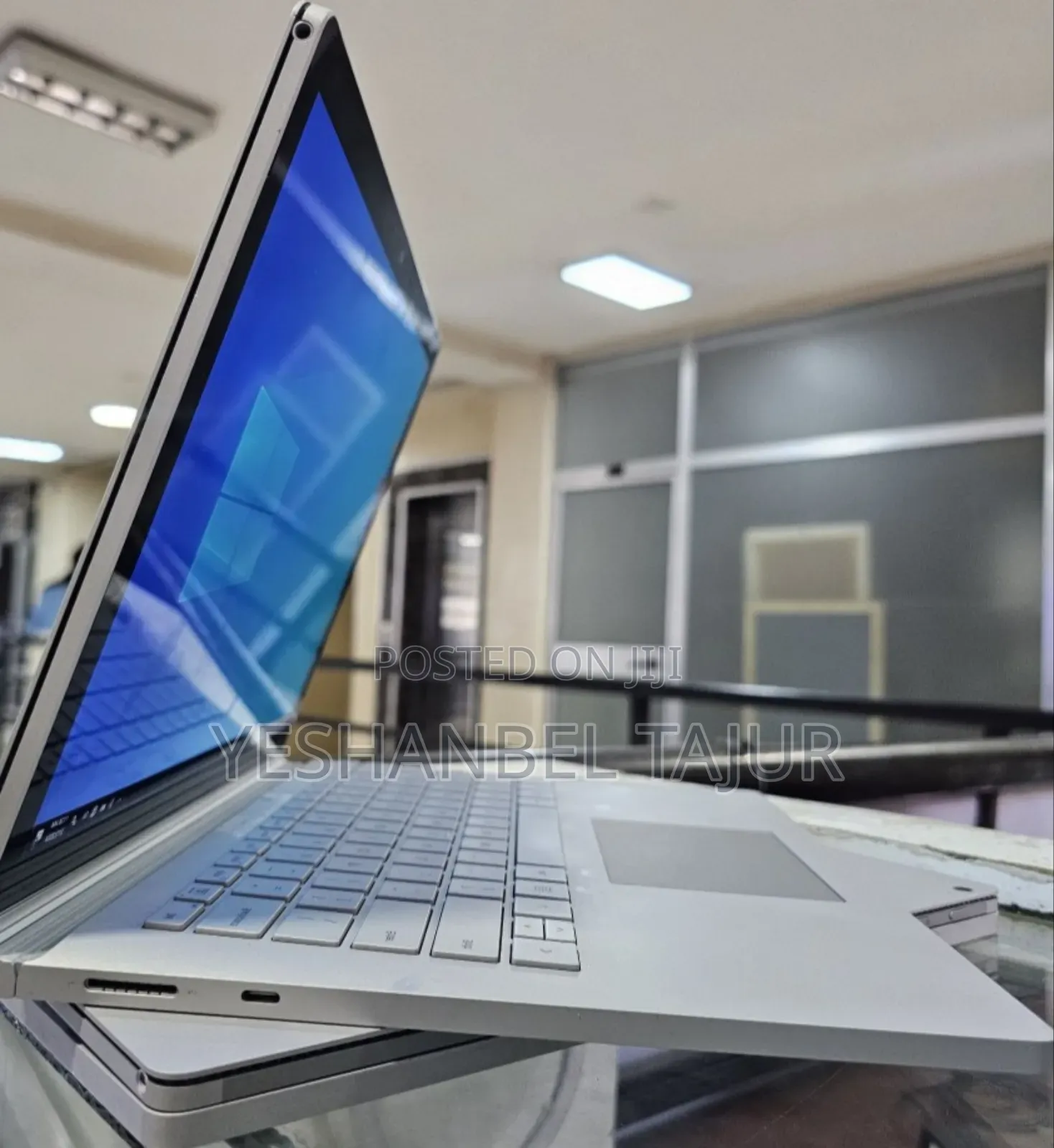 New Laptop Microsoft Surface Book 3 16GB Intel Core I7 SSD 256GB