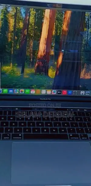 Photo - New Laptop Apple MacBook Pro 2019 32GB Intel Core I9 SSD 1T