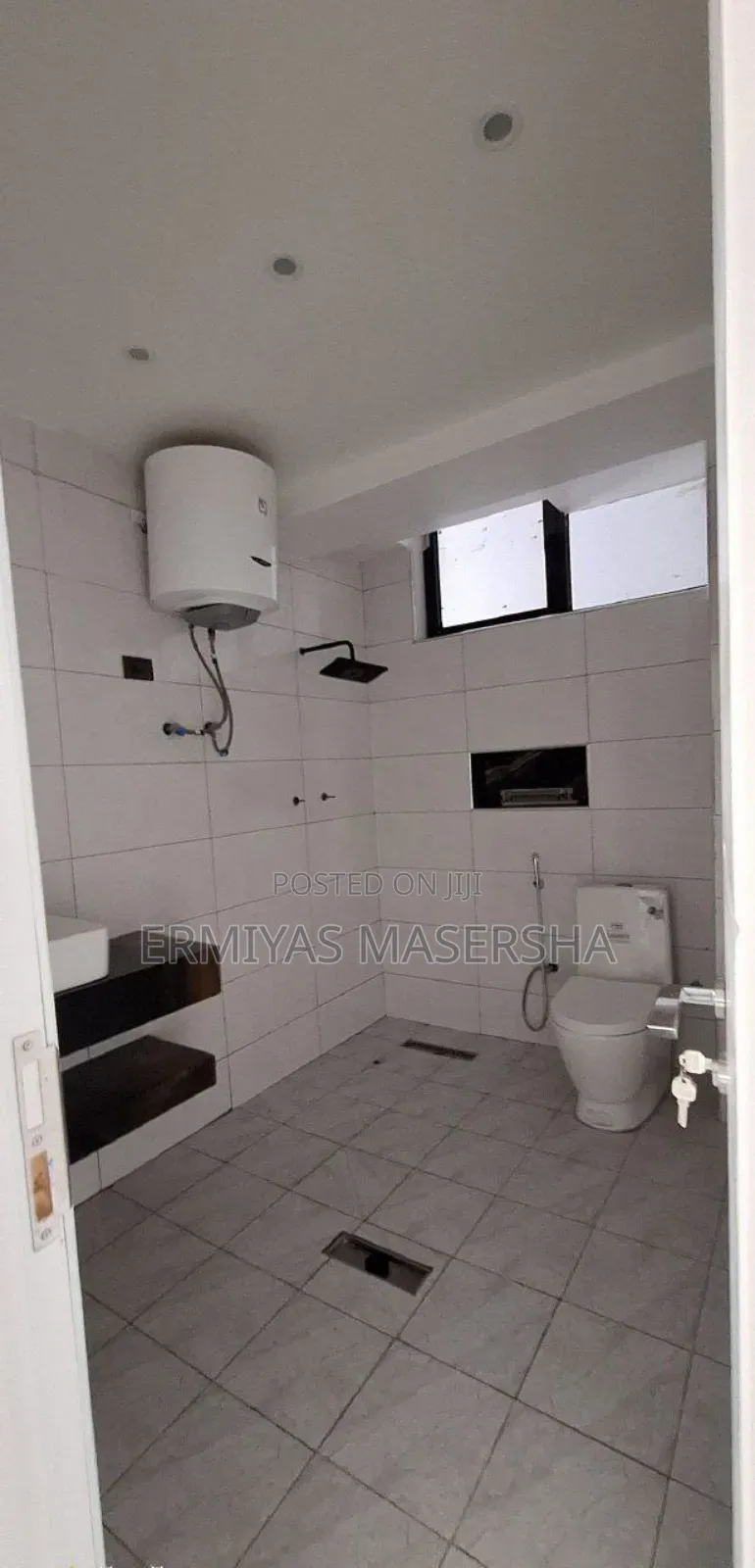 Furnished 3bdrm Apartment in Yeka for sale