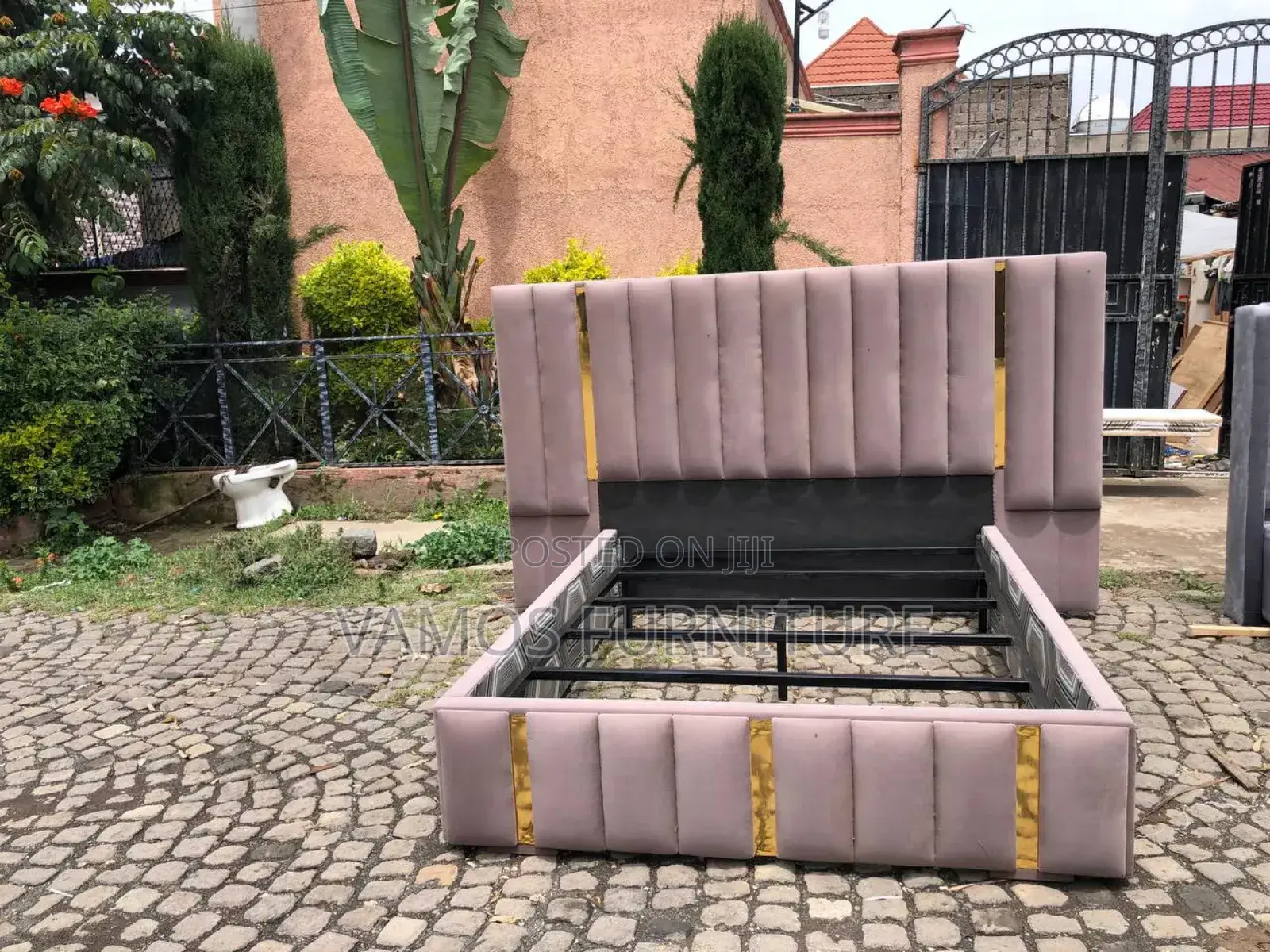 Bed Alga Beedroom አልጋ