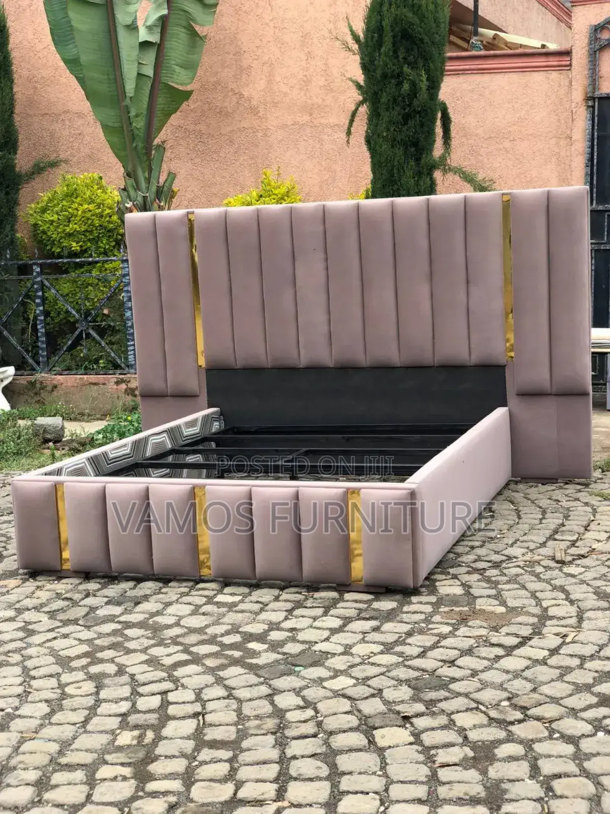 Bed Alga Beedroom አልጋ