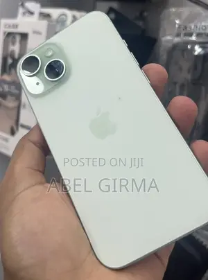 Apple iPhone 15 128 GB Green