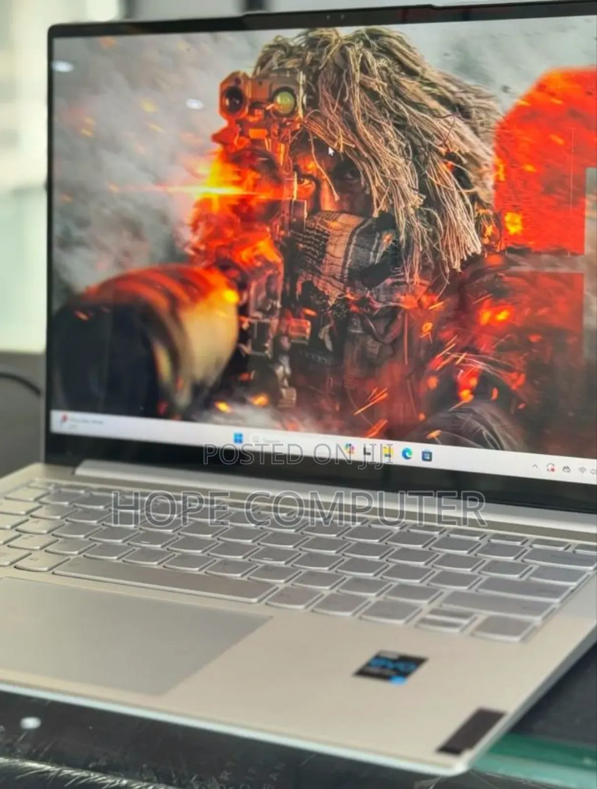 New Laptop Lenovo Yoga 7i 16GB Intel Core I7 SSD 512GB