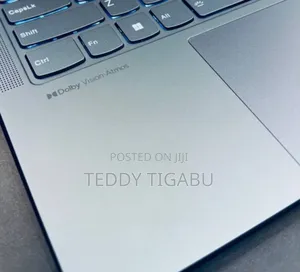 New Laptop Lenovo Yoga 7i 16GB Intel Core I7 SSD 512GB