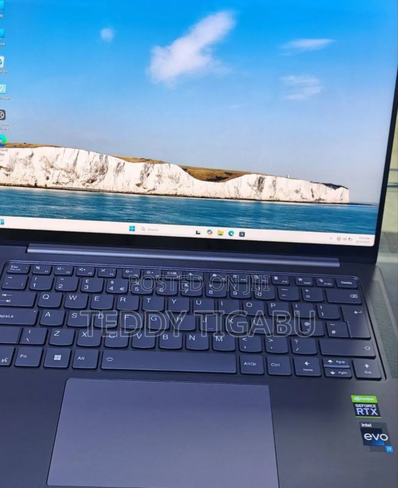 New Laptop Apple MacBook Air 8GB Apple M2 SSD 512GB