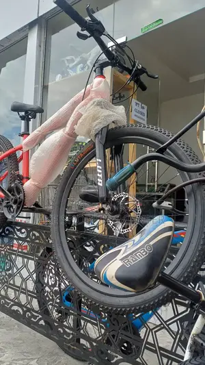Photo - የማውንቴን ብስክሌት | New Adult Mountain Bicycle (Red Color)