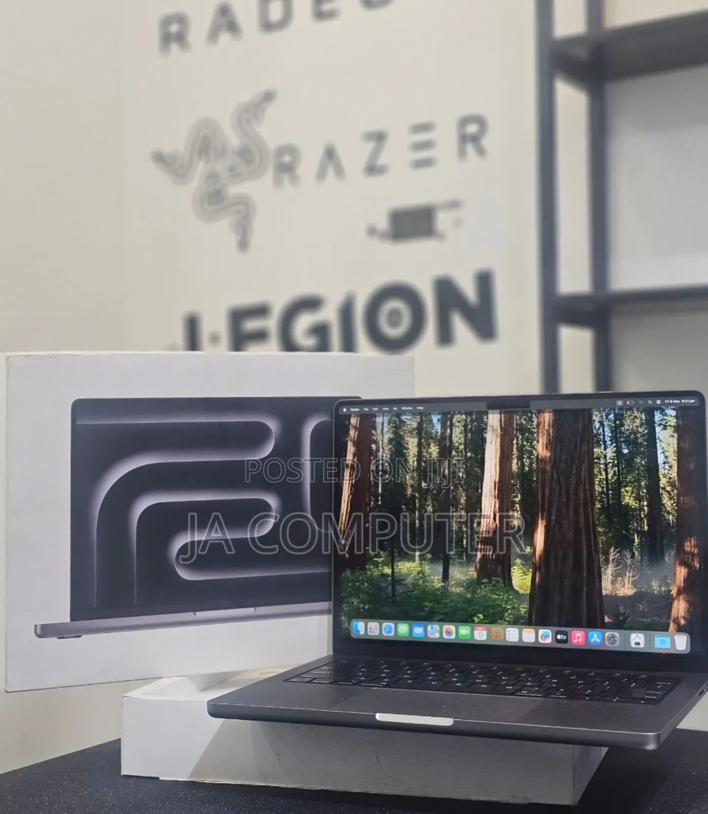 New Laptop Apple MacBook Pro 2023 M3 14-Inch 8GB Apple M3 Pro SSD 512GB