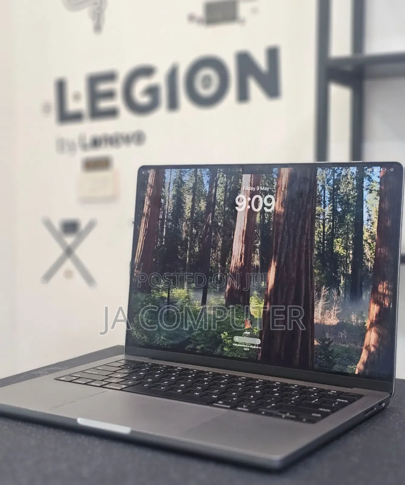 New Laptop Apple MacBook Pro 2023 M3 14-Inch 8GB Apple M3 Pro SSD 512GB