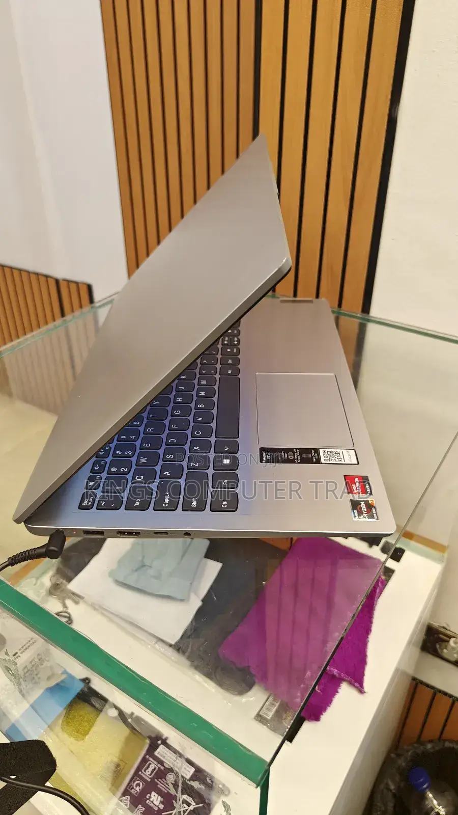 New Laptop Lenovo Ideapad 3 12GB AMD Ryzen 7 SSD 512GB