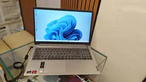 New Laptop Lenovo Ideapad 3 12GB AMD Ryzen 7 SSD 512GB