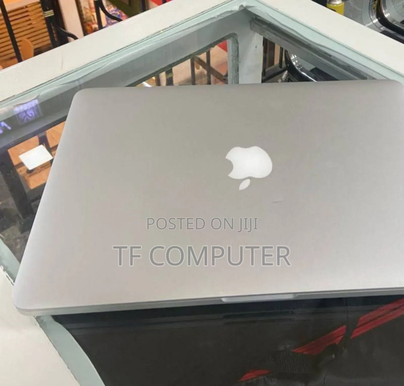 New Laptop Apple MacBook Pro 2015 8GB Intel Core I5 SSD 128GB