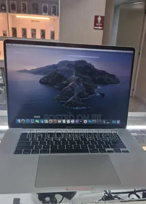 New Laptop Apple MacBook Pro 2019 16GB Intel Core I7 SSD 512GB