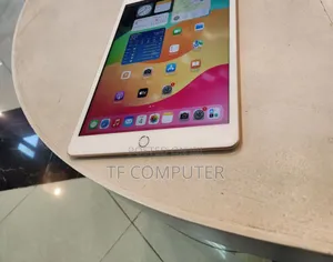 New Apple iPad 10.2 (2021) 128 GB