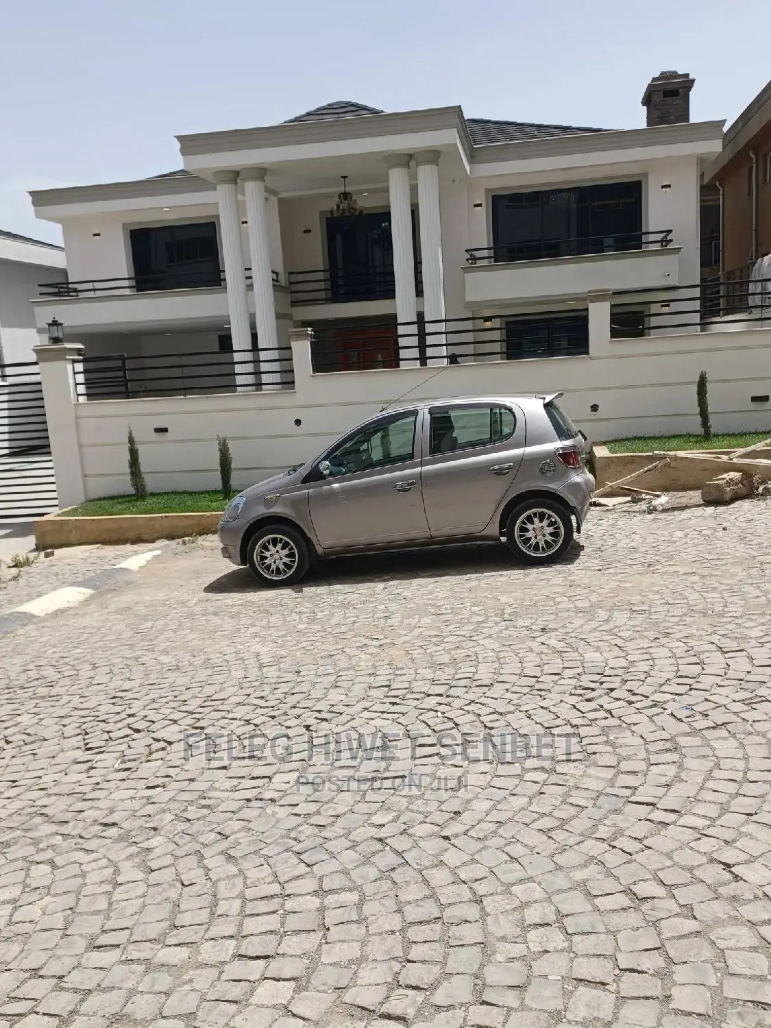 7bdrm House in አአ, Bole for sale