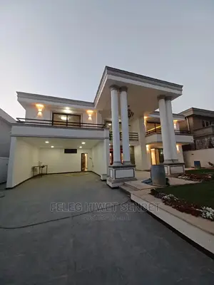 7bdrm House in አአ, Bole for sale