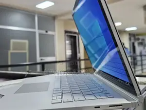 Photo - New Laptop Microsoft Surface 16GB Intel Core I7 SSD 256GB