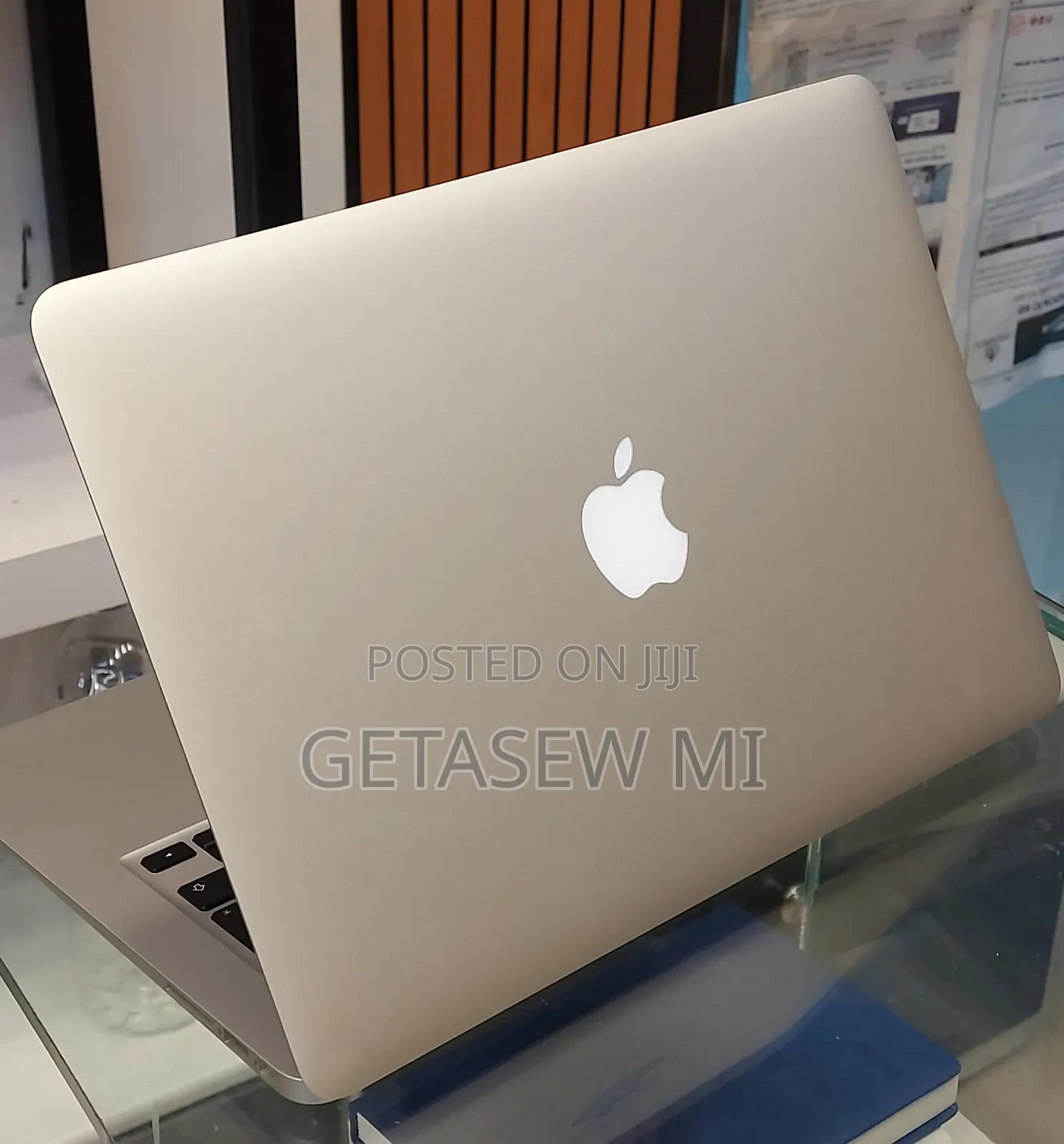 New Laptop Apple MacBook Air 2017 8GB Intel Core I5 SSD 128GB