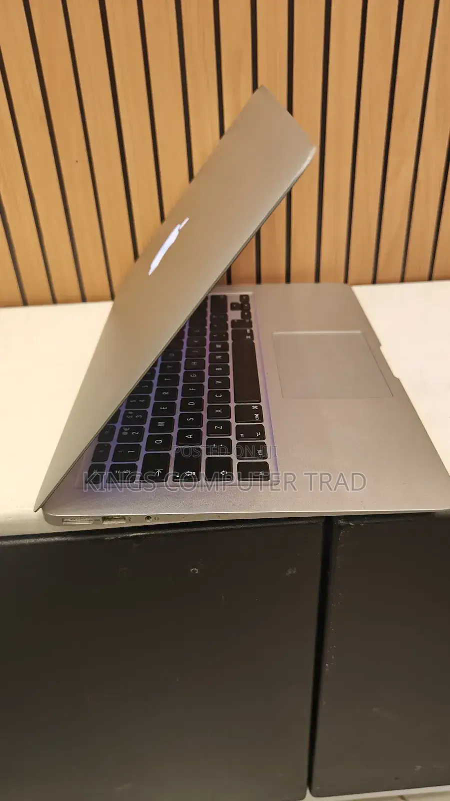 New Laptop Apple MacBook Air 2017 8GB Intel Core I5 SSD 128GB