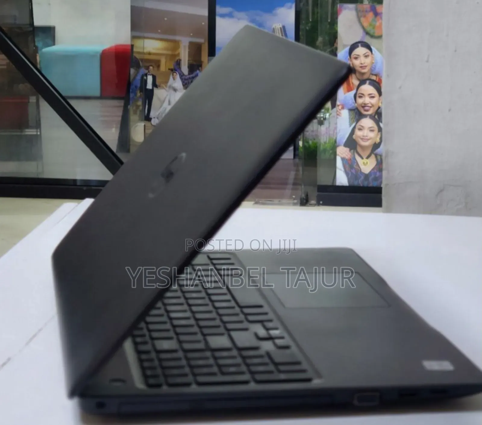 New Laptop Dell Vostro V13 8GB Intel Core I5 SSD 512GB