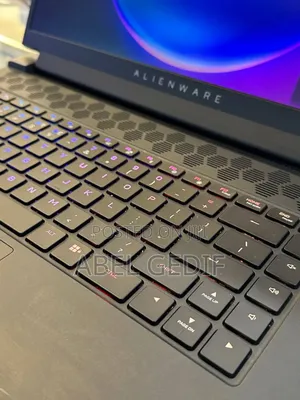 New Laptop Alienware Area-51m 16GB Intel Core I7 SSD 512GB
