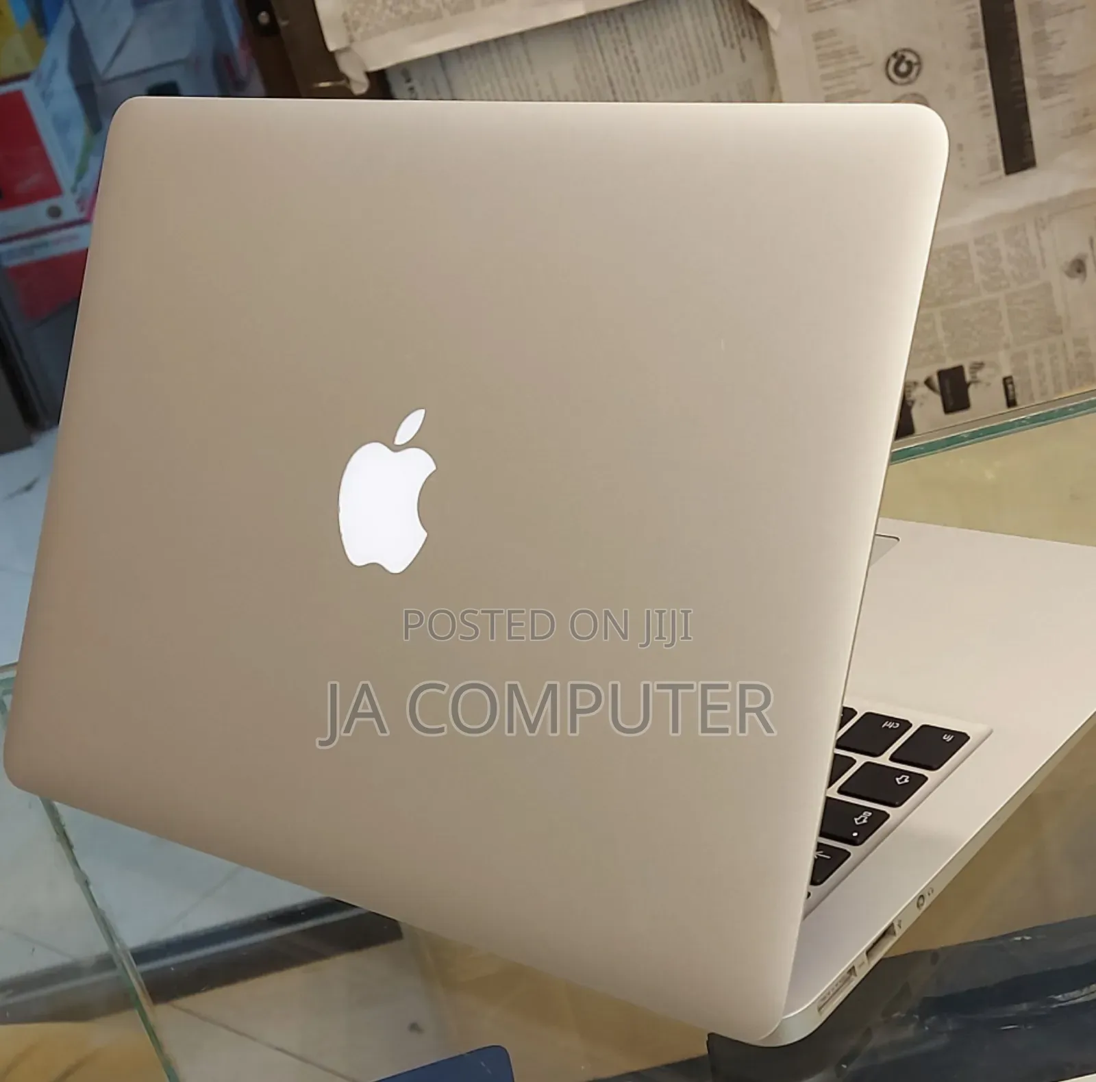 New Laptop Apple MacBook Air 2015 8GB Intel Core I5 SSD 128GB