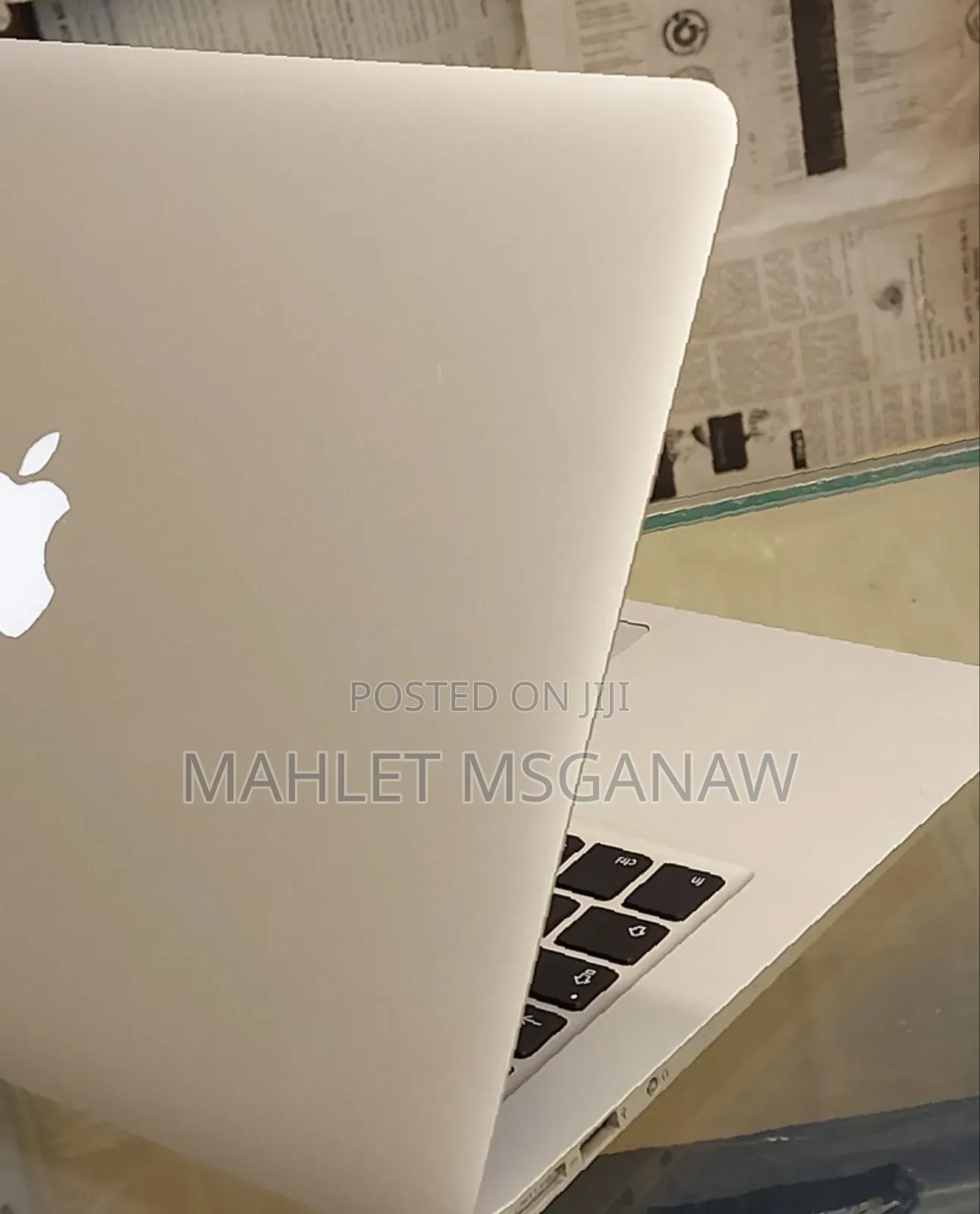 New Laptop Apple MacBook Pro 2017 8GB Intel Core i5 SSD 128GB