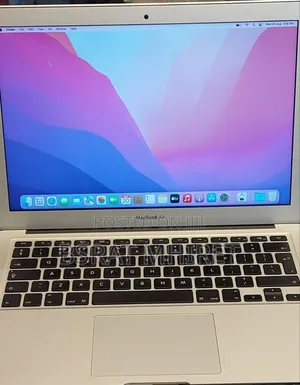 New Laptop Apple MacBook Pro 2017 8GB Intel Core I5 SSD 128GB