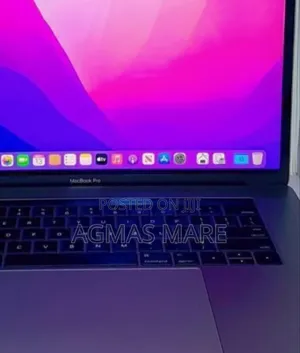 Photo - New Laptop Apple MacBook Pro 2017 16GB Intel Core I7 SSD 512GB