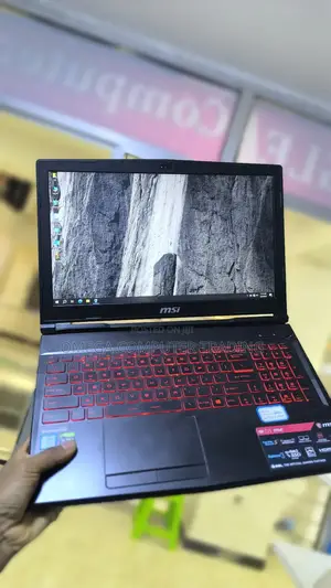 New Laptop MSI Pulse GL66 16GB Intel Core i7 SSD 512GB