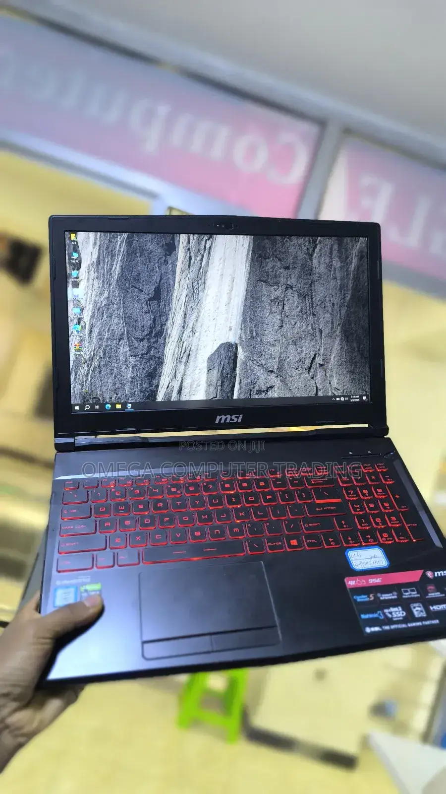 New Laptop MSI Pulse GL66 16GB Intel Core i7 SSD 512GB