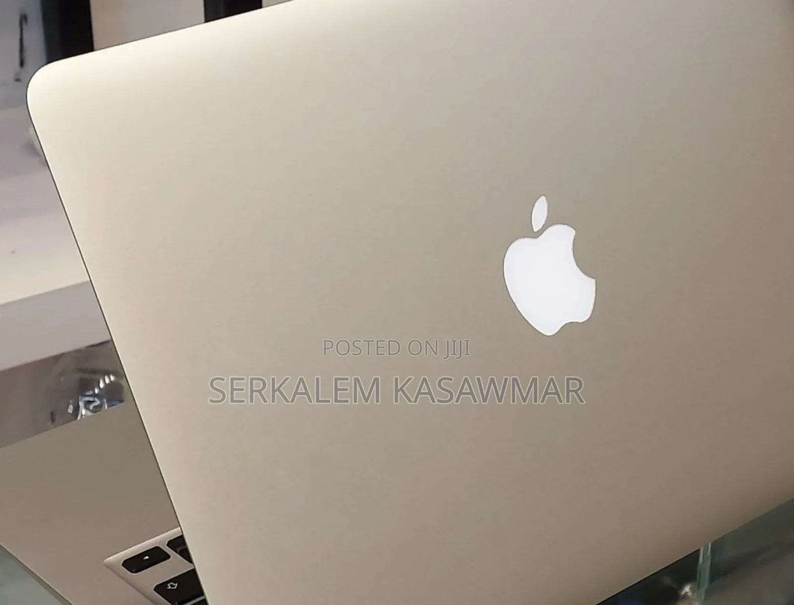 New Laptop Apple MacBook Air 2017 8GB Intel Core I5 SSD 128GB