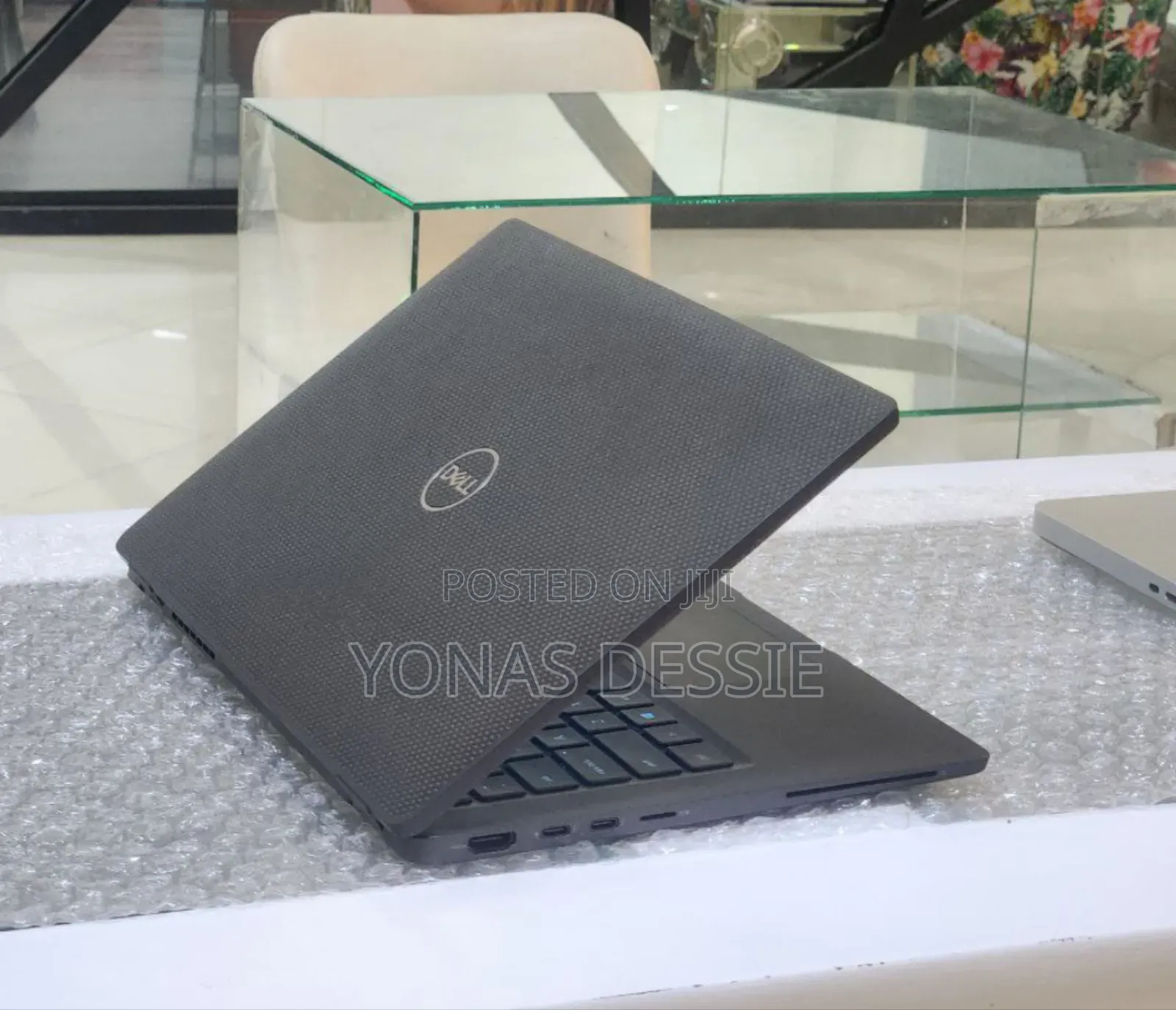 New Laptop Dell 16GB Intel Core I7 SSD 512GB