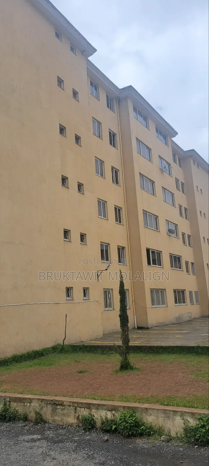 3bdrm Apartment in ቦሌ በሻሌ, Yeka for sale