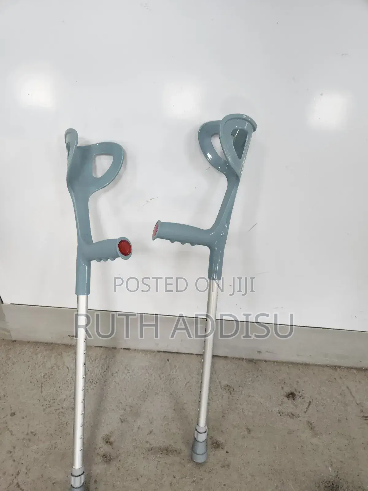 Elbow Almunium Crutches知名elbow Crutches戴孝crutches資料crutches臭頭crutchea