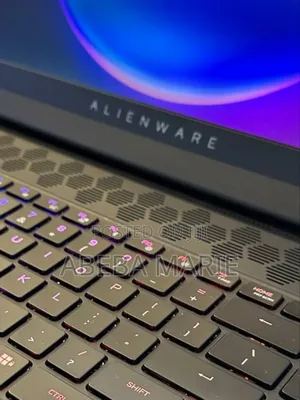 New Laptop Alienware M17x R2 16GB Intel Core I7 SSD 1T