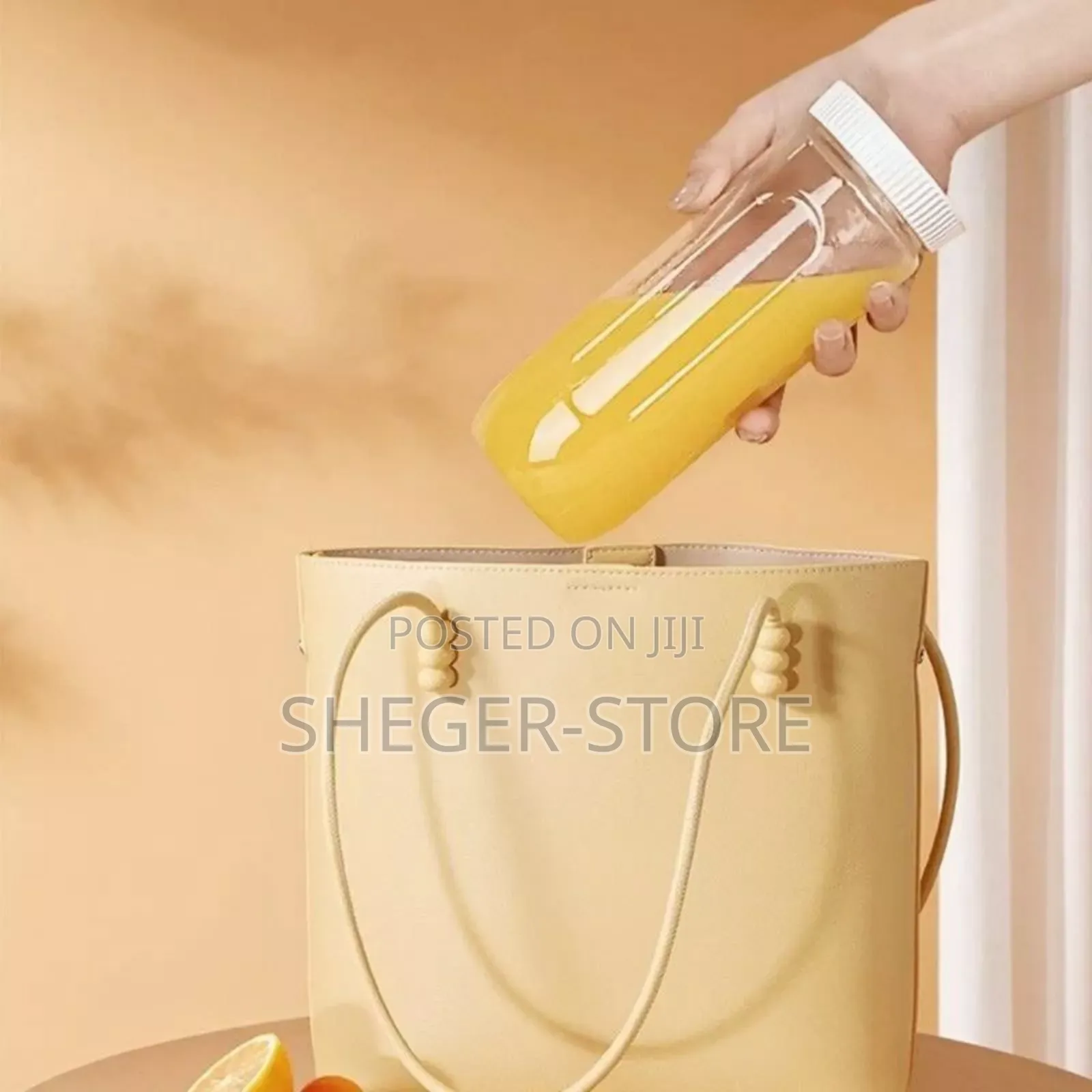 Mini Rechargeable Juicer With Extra Cup