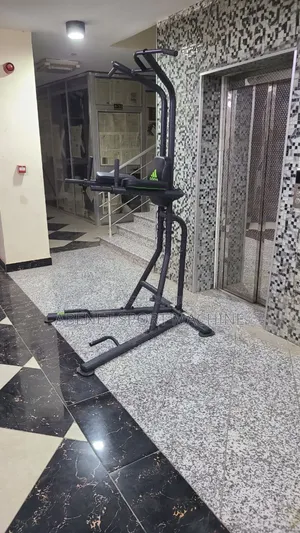 አዲስ የገባ ዘመናዊ Adidas Pull Up , Dig Up and Push Up Bar