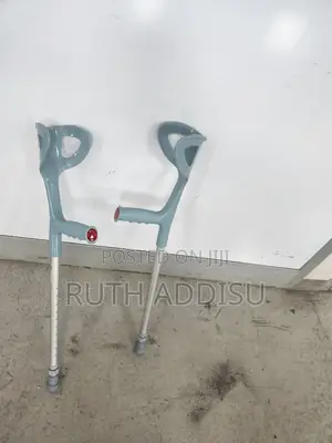 Photo - Brand New Stainless Elbow Crutches廟號elbow Medical Crutches姿我crutches