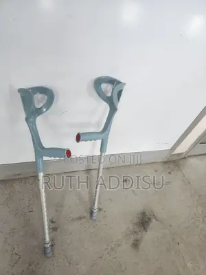 Photo - Crutches資格crutches崔護crutches肺病stainless Crutches壓迫crutches專門crutches