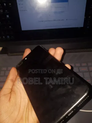 Photo - Apple iPhone 7 Plus 256 GB Black