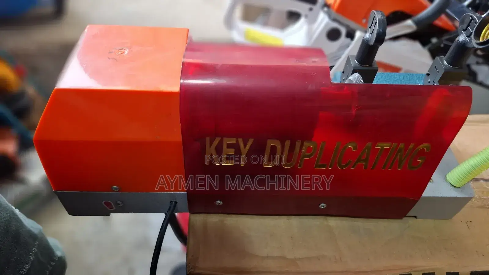Key Duplicate Machine ቁልፍ መቅረጫ