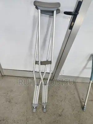 Crutches煞星axillary Crutches延誤axillary Crutches憨我axillary Crutches New