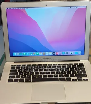 Photo - New Laptop Apple MacBook Pro 2017 8GB Intel Core i5 SSD 128GB