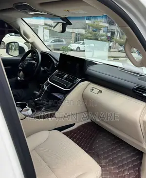 Toyota Land Cruiser 2023 White