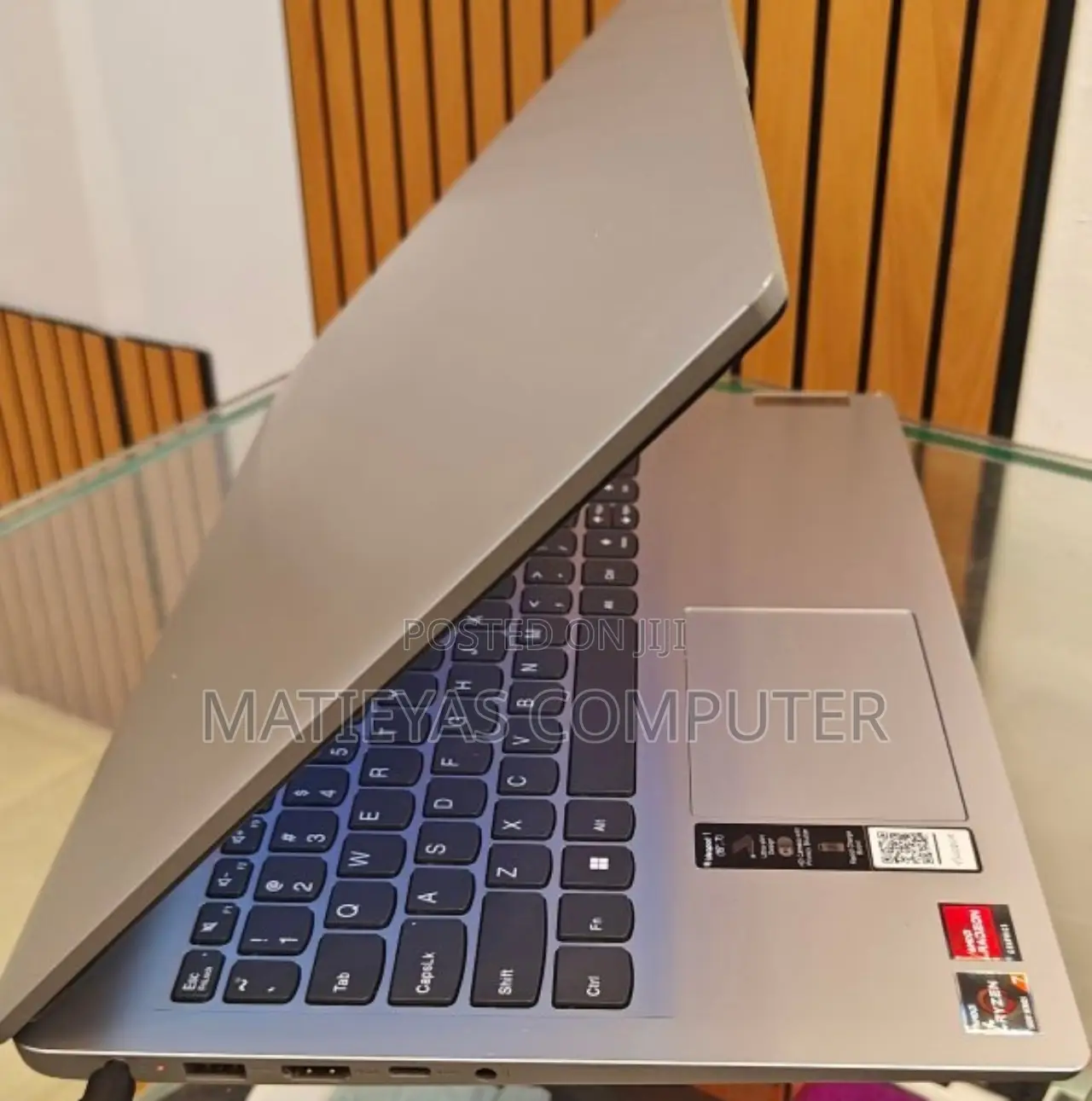 New Laptop Lenovo IdeaPad Flex 15 12GB AMD Ryzen 7 SSD 512GB