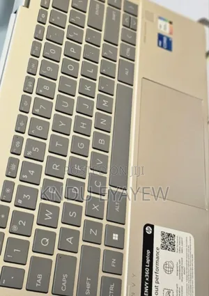 New Laptop HP Envy X360 8GB Intel Core I5 SSD 512GB