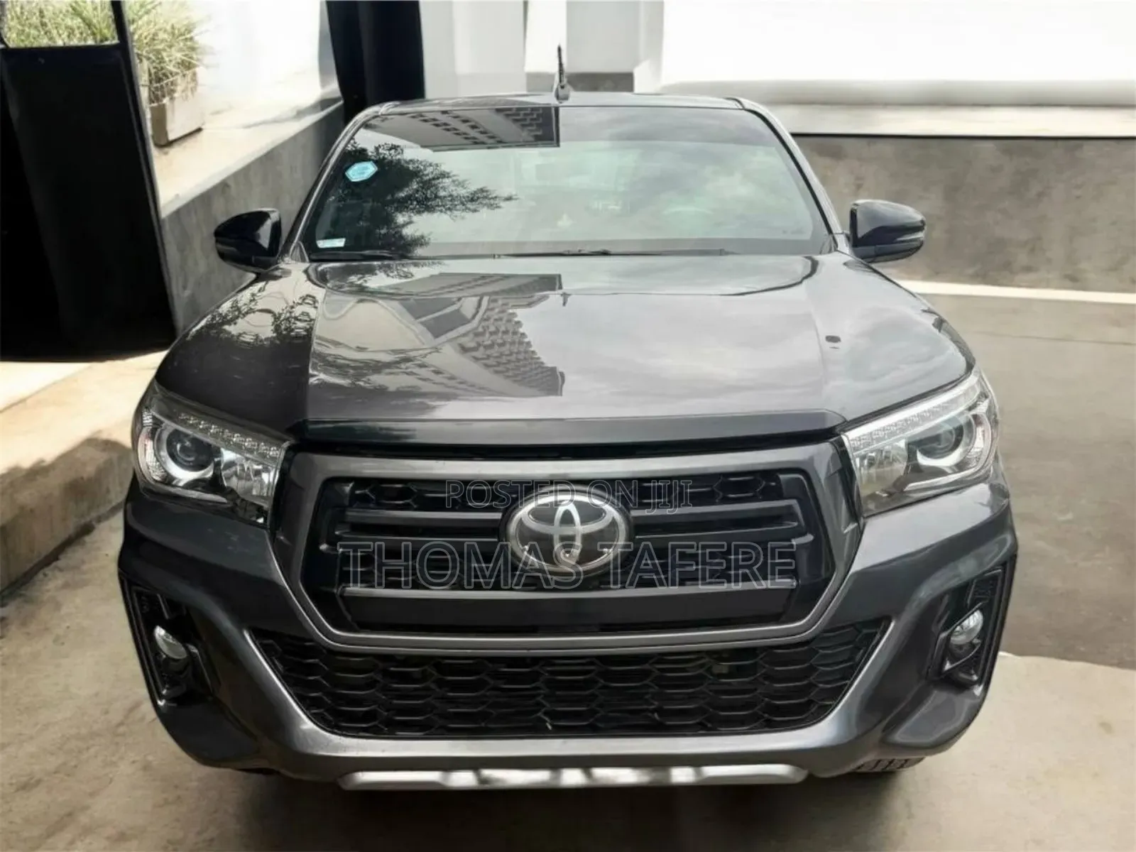 Toyota Hilux 2020 Gray