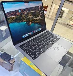 Photo - New Laptop Apple MacBook Air 2022 M2 8GB Apple M2 SSD 512GB