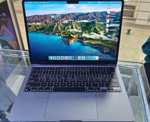 New Laptop Apple MacBook Air 2022 M2 8GB Apple M2 SSD 512GB